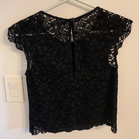 Talula Lace Crop - Picture 3 of 3